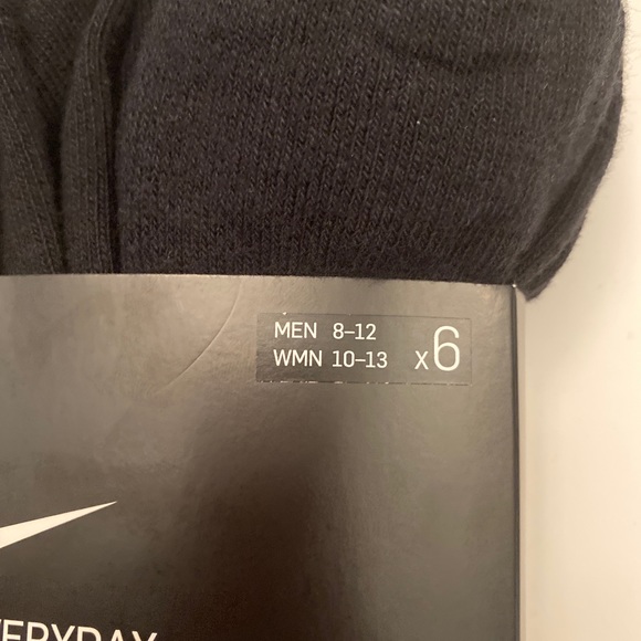 Nike Everyday 6 Pair ankle Socks M8-12 W10-13 - Picture 2 of 7
